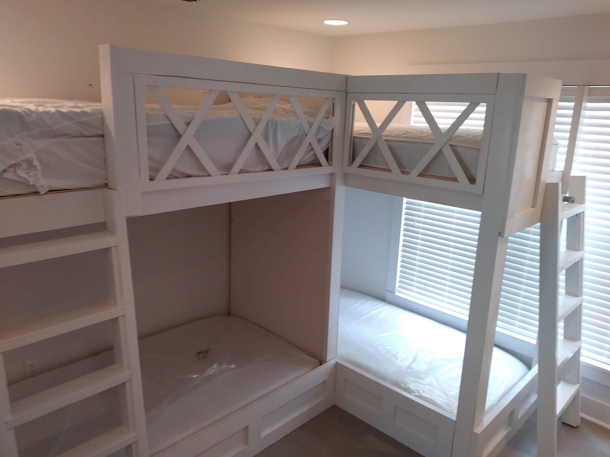 Bespoke L-Shaped - High-Capacity Artisan Build with Parsons Trim