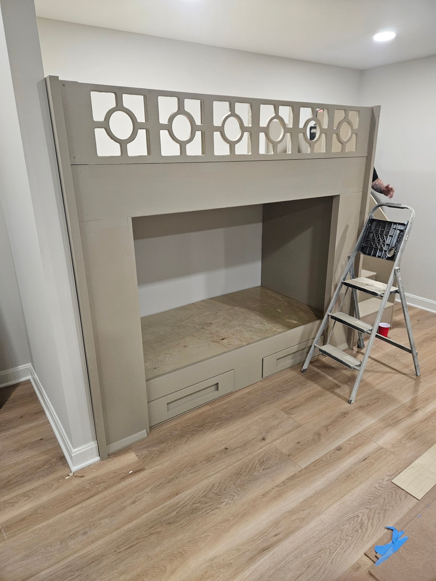 High-End Guest Retreat: The Magnolia Half-Suite (Twin XL over Twin XL)