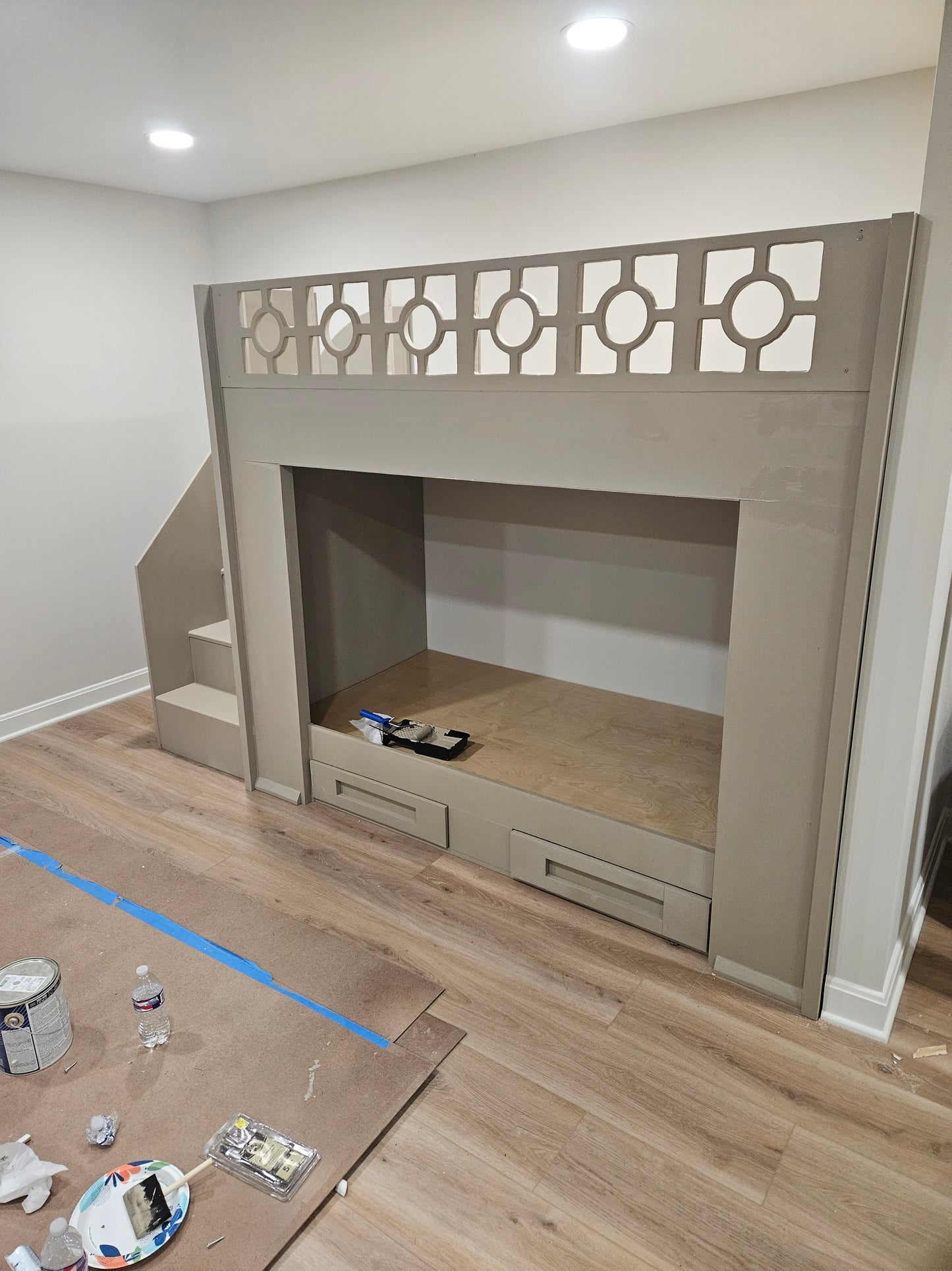 High-End Guest Retreat: The Magnolia Half-Suite (Twin XL over Twin XL)