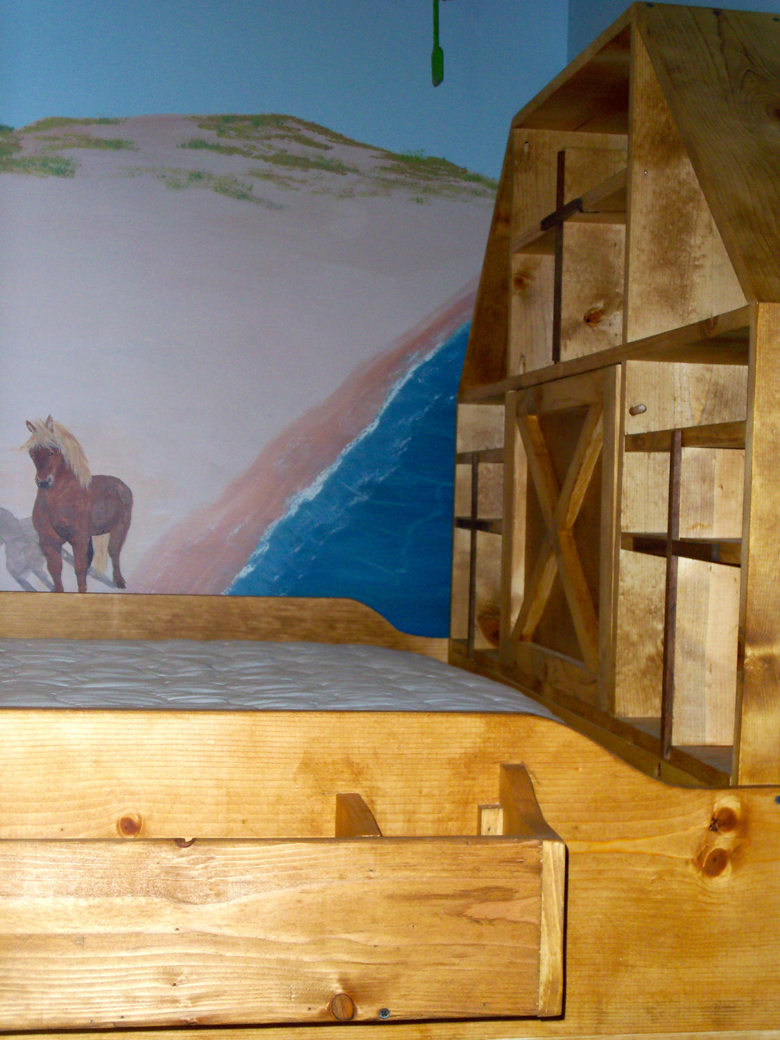 Kids loft bed, Kids barn bed, Kids furniture, The Farm barn bed for Kids